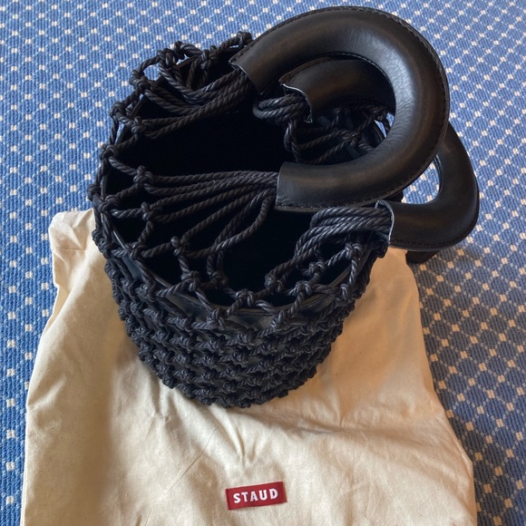 NWOT Staud Moreau Leather Bucket Bag - Picture 6 of 6